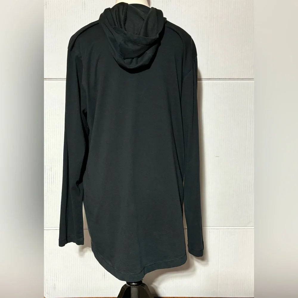 Nike women’s medium